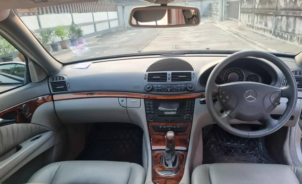 2004 Benz E-Class W211 3