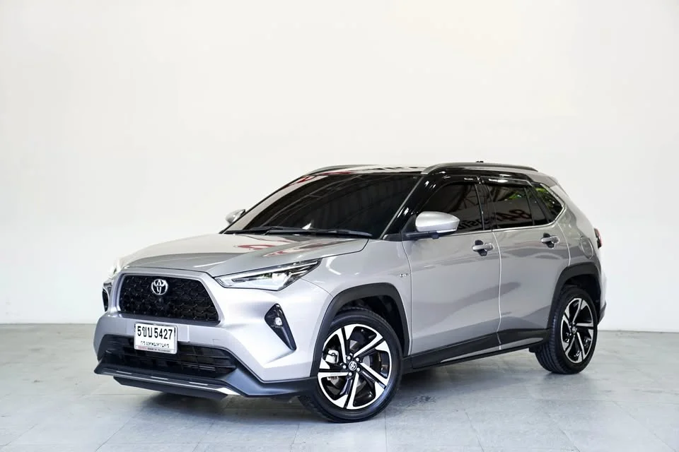 2024 Toyota Yaris Cross AC200 3