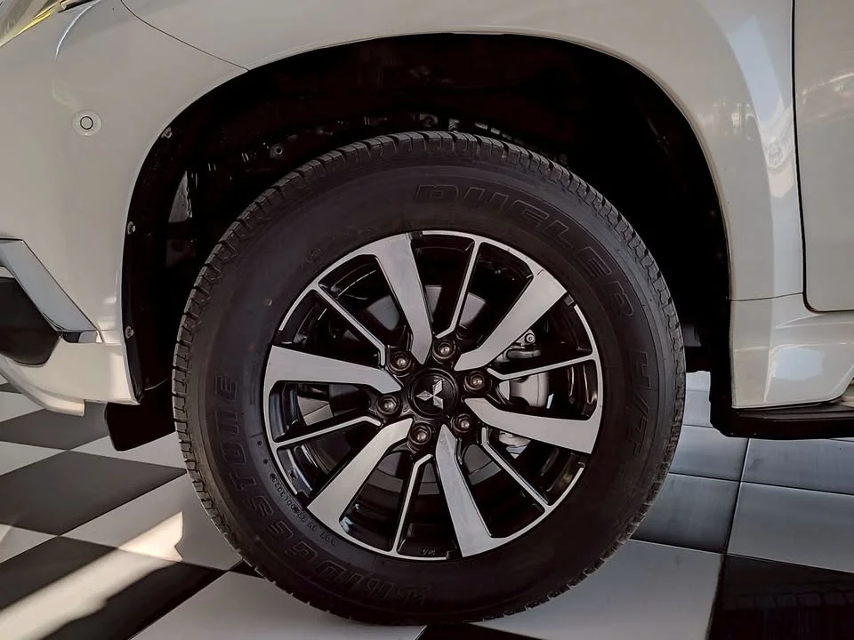 2016 Mitsubishi Pajero Sport III 2