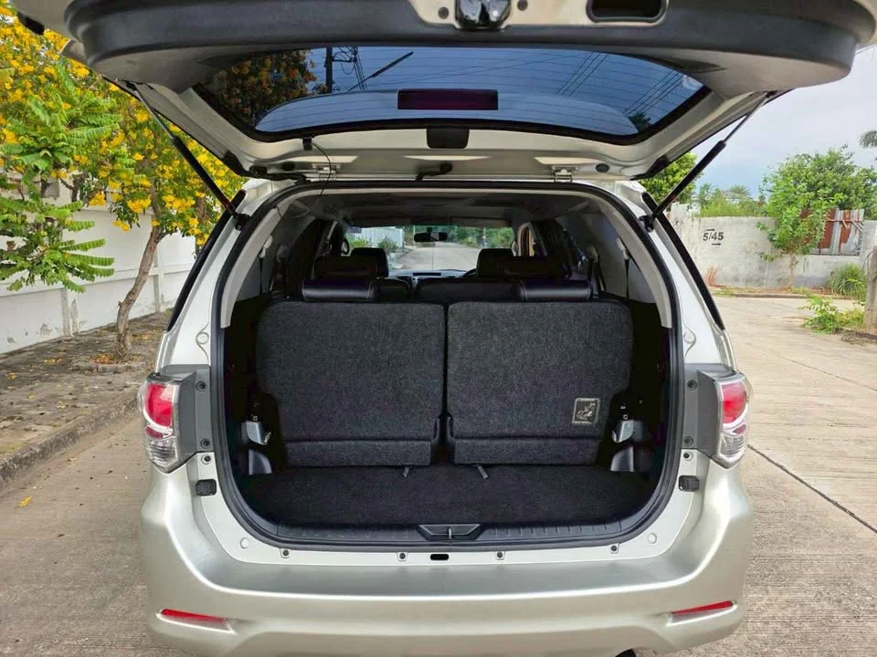 2013 Toyota Fortuner I 3