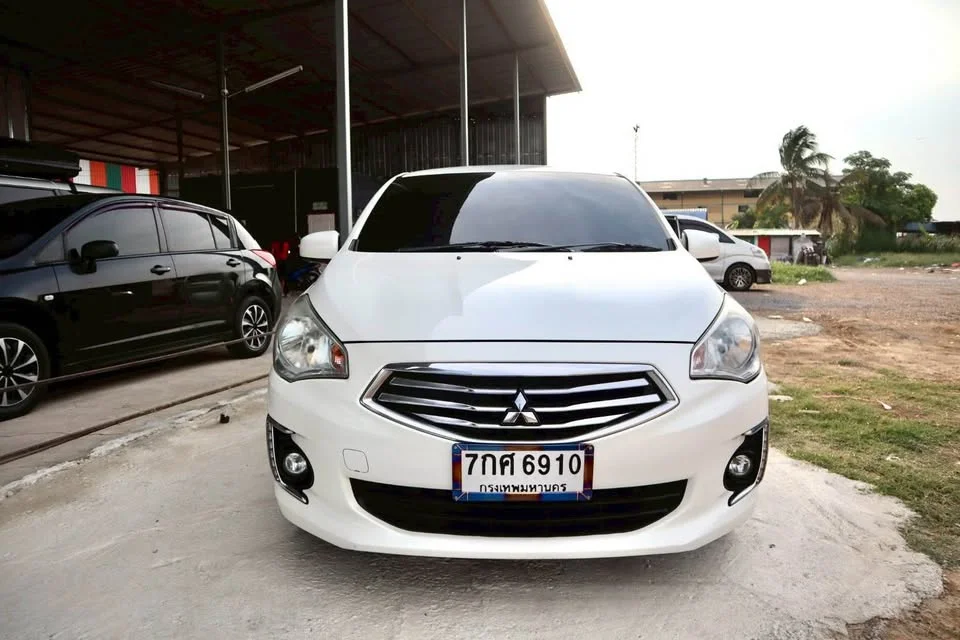 2016 Mitsubishi Attrage VI 3