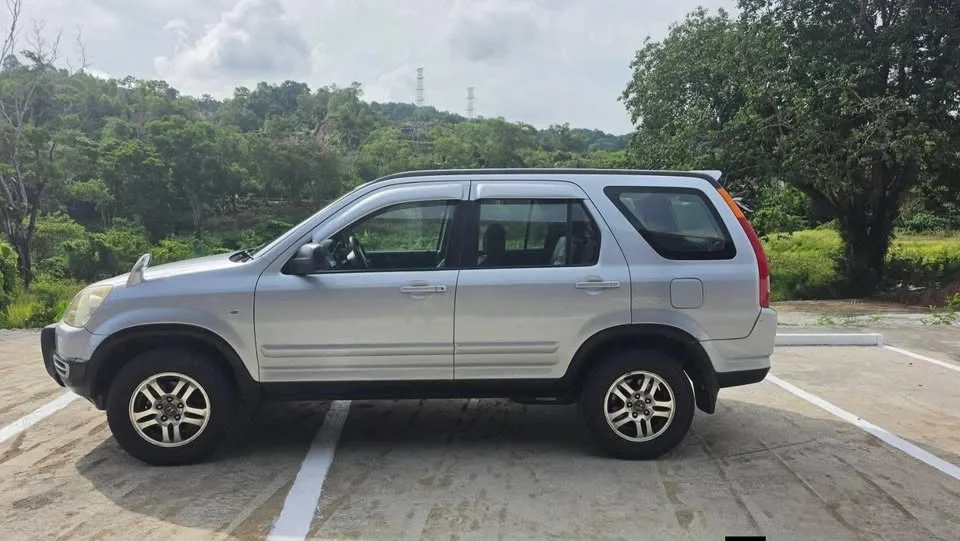 2003 Honda CR-V II 2