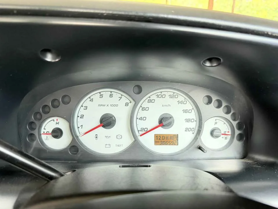 2004 Ford Escape I 3