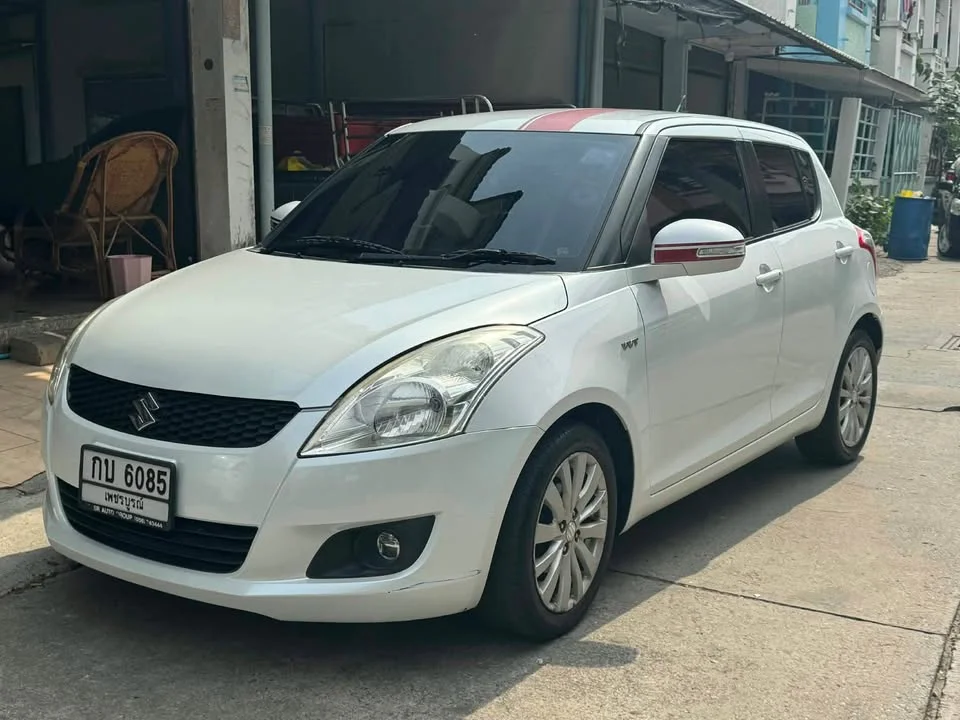 2013 Suzuki Swift II 2