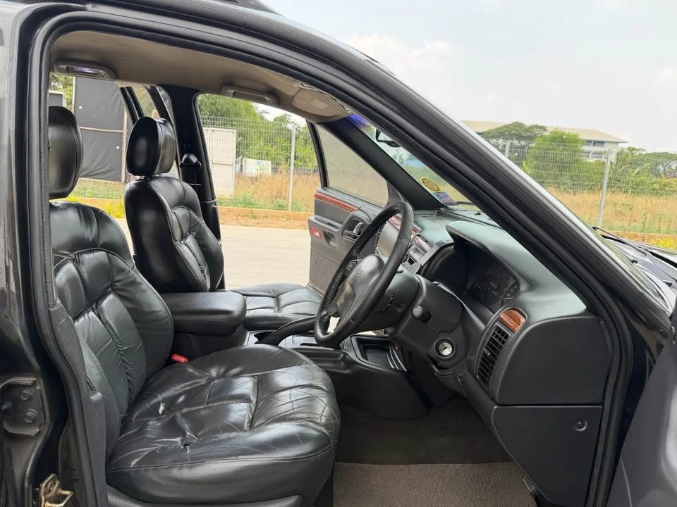 2003 Jeep Grand Cherokee WJ 2