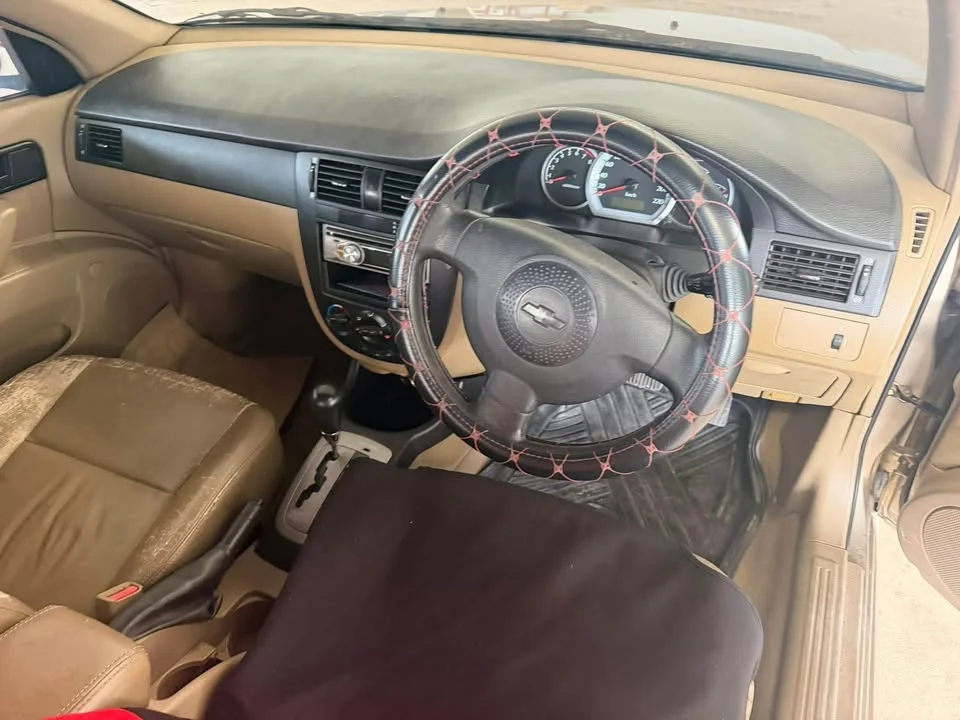 2005 Chevrolet Optra 3