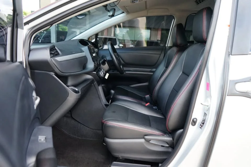 2018 Toyota Sienta II 2