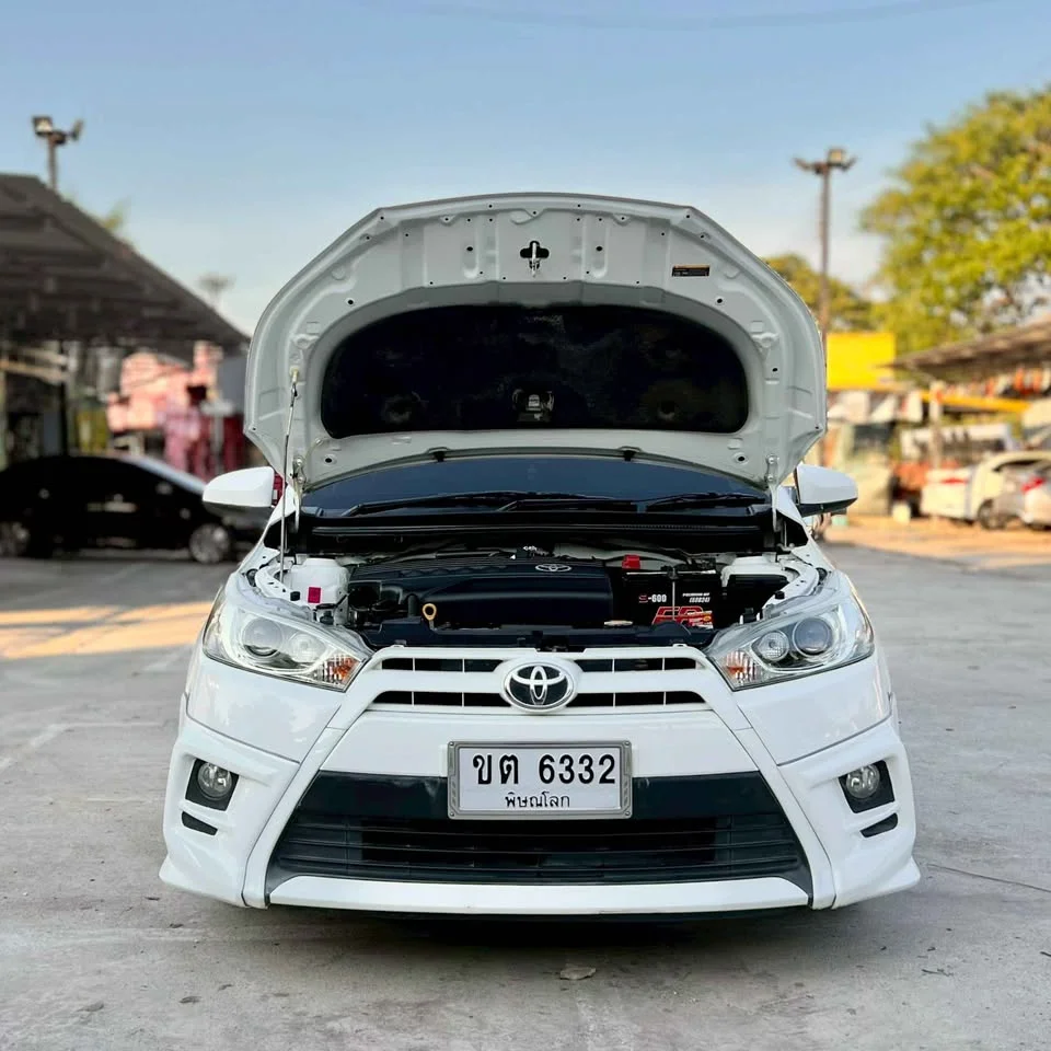 2015 Toyota Yaris III 3