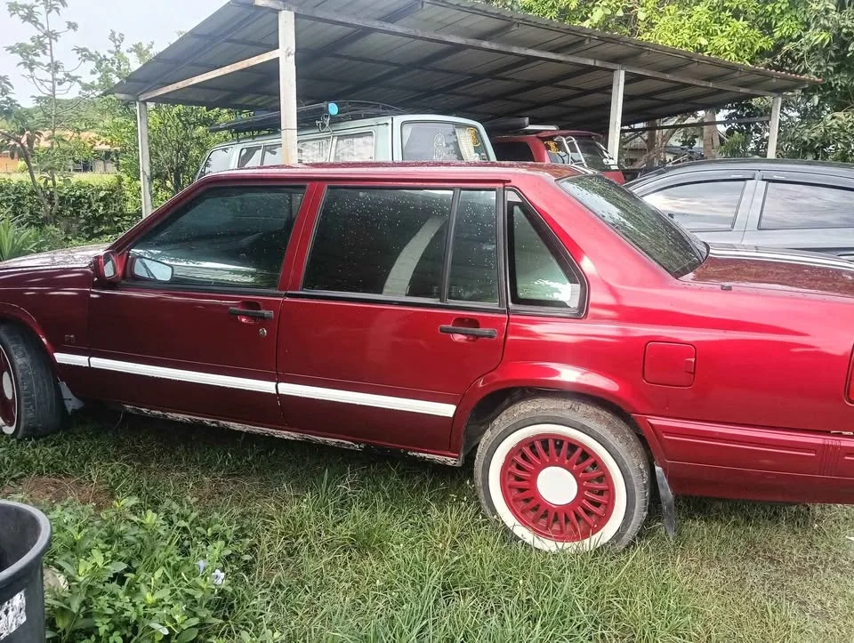 1998 Volvo 900 Series 2