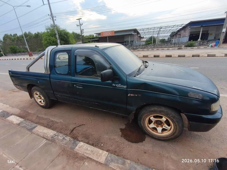 Mazda 2500 Fighter V 3