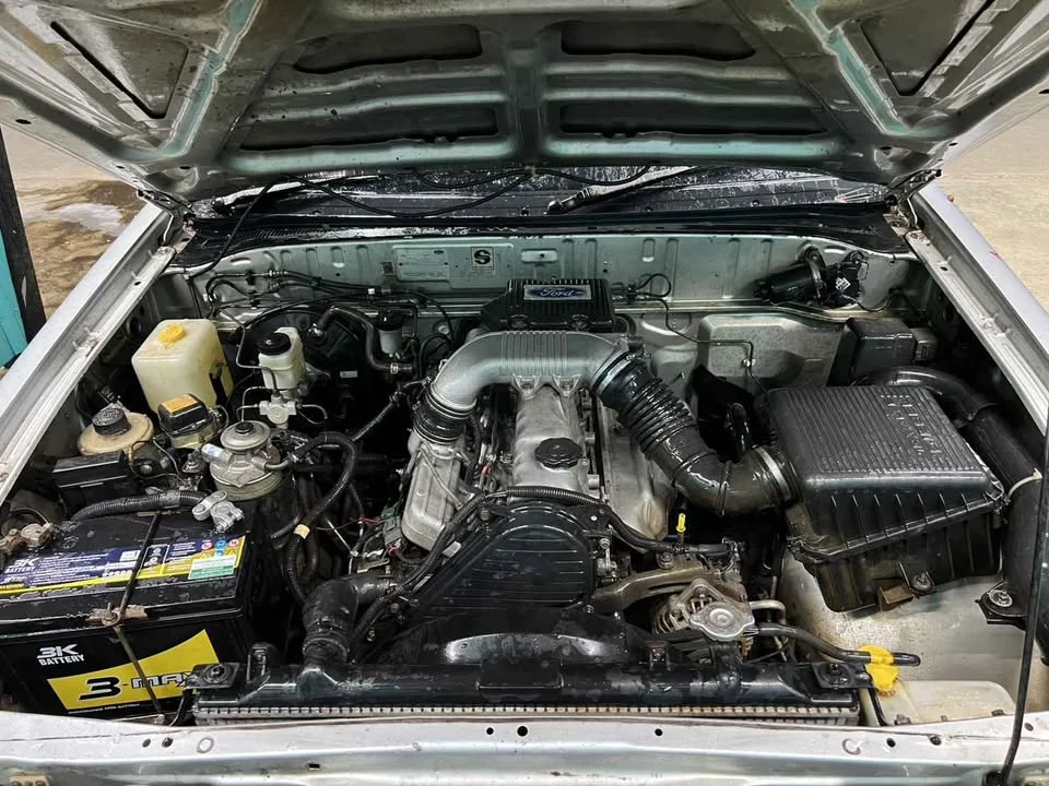 2002 Mazda 2500 Fighter V 2