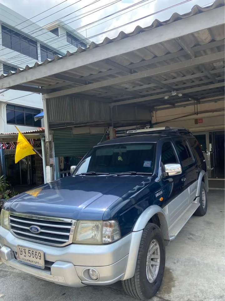 2004 Ford Everest I 3