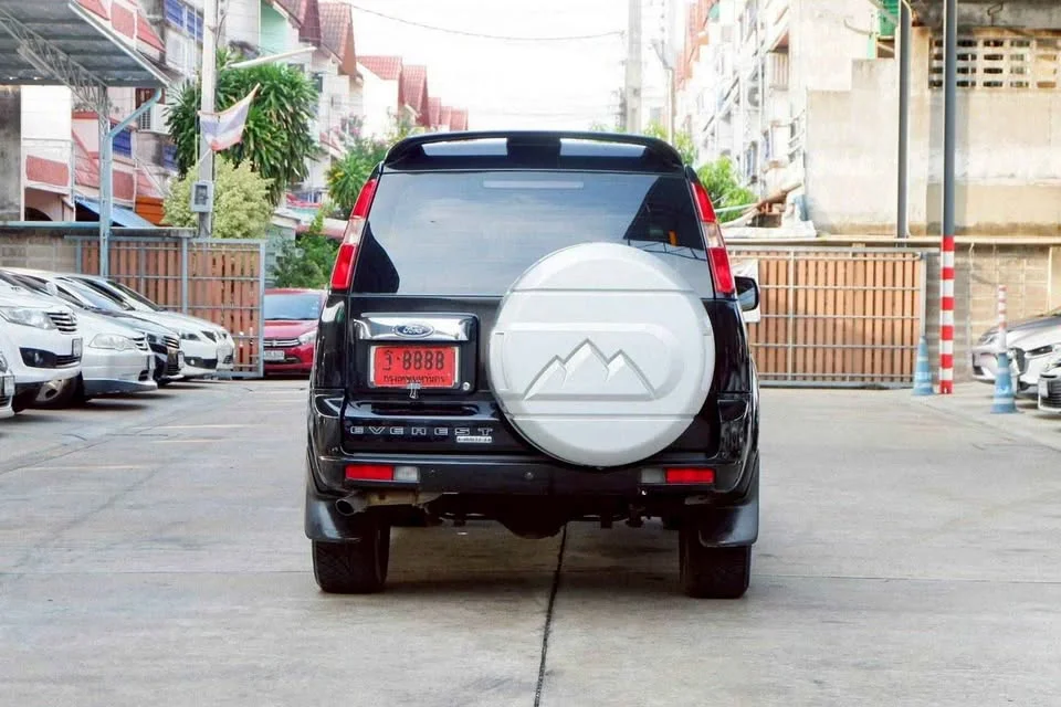 2010 Ford Everest I 2