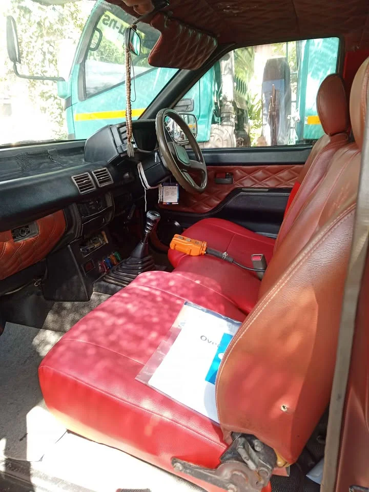 1996 Isuzu TFR III 2