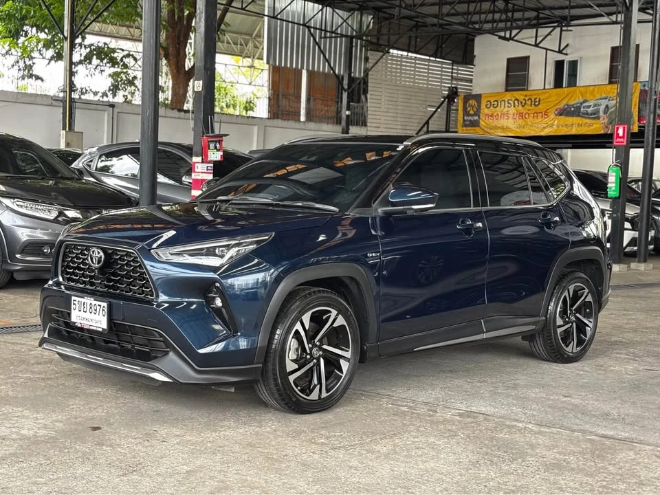 2024 Toyota Yaris Cross AC200 2