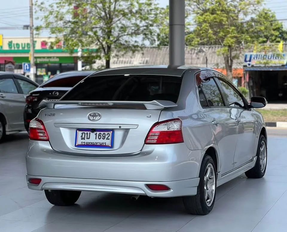 2010 Toyota Vios II 3