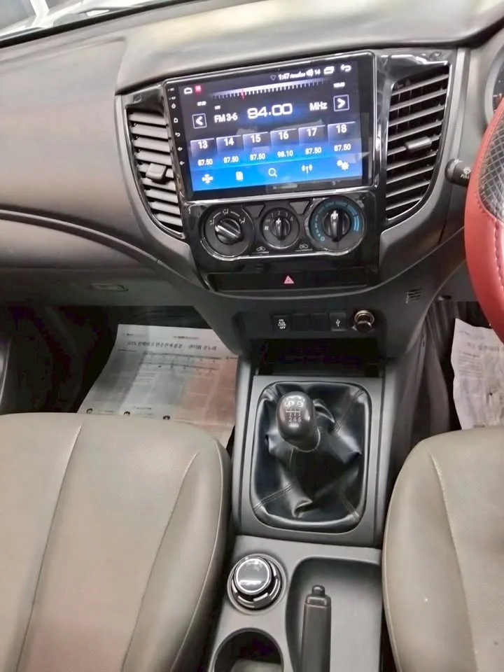 2022 Mitsubishi Triton V 2