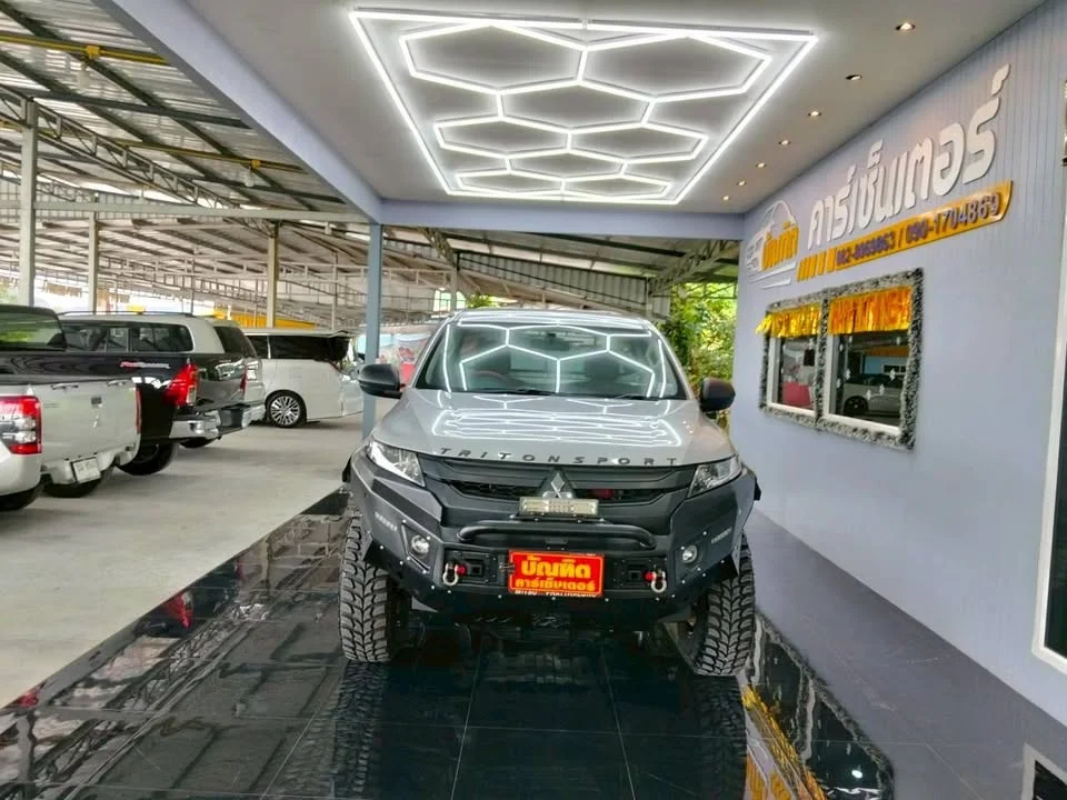 2022 Mitsubishi Triton V 3