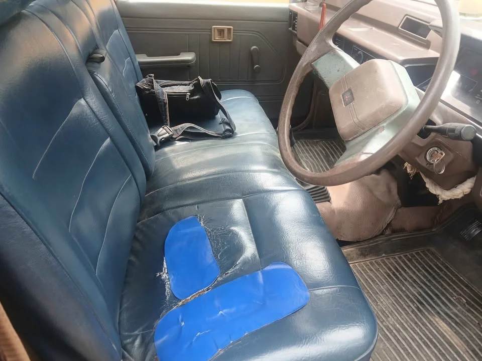 1990 Mitsubishi Triton II 3