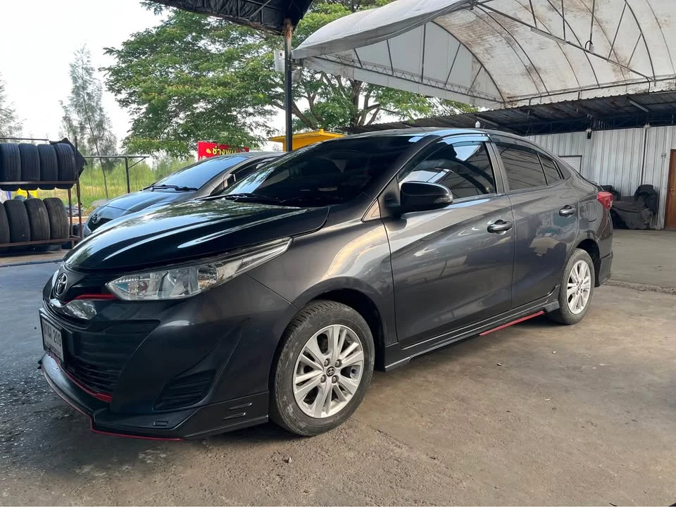 2019 Toyota Yaris ATIV III 3