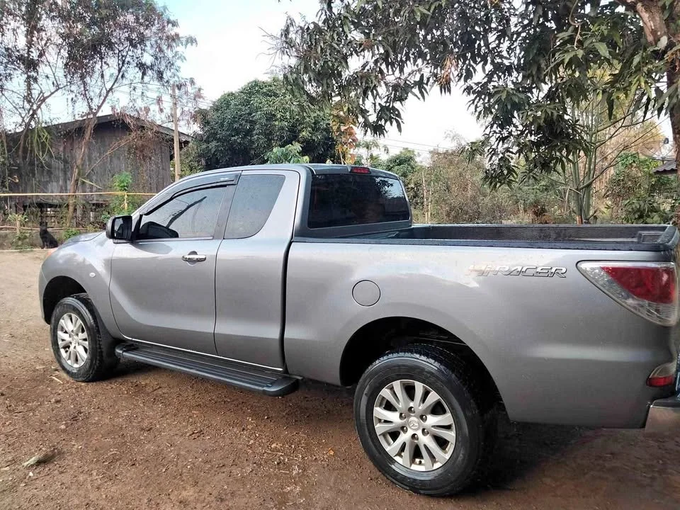 2012 Mazda BT-Series II 2