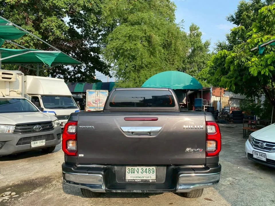 2020 Toyota Hilux VIII 3