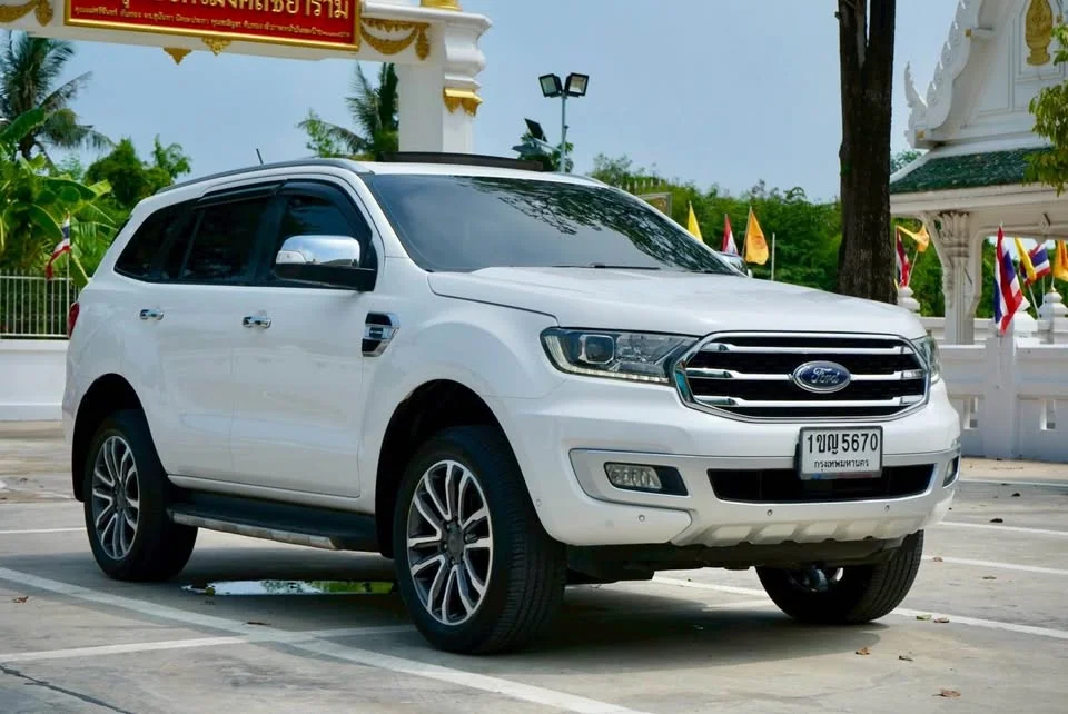 2020 Ford Everest II 3