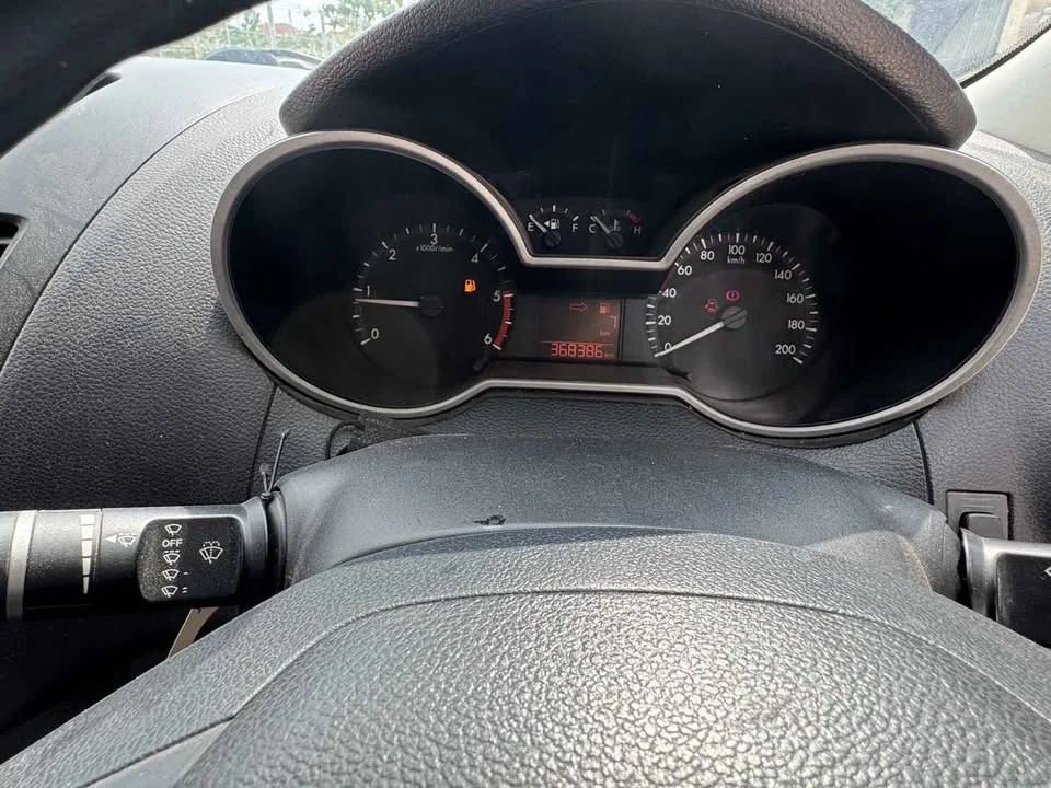 2013 Mazda BT-Series II 2