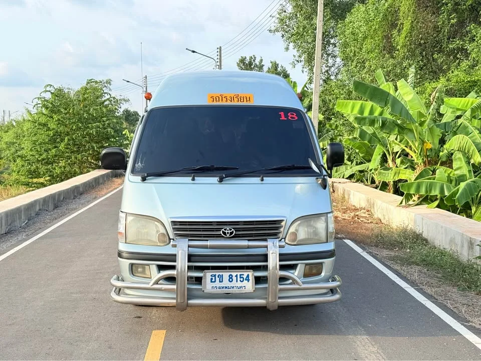 2004 Toyota Commuter IV (H100) 3