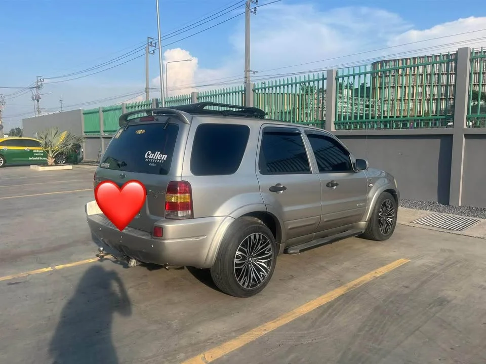 2004 Ford Escape I 2