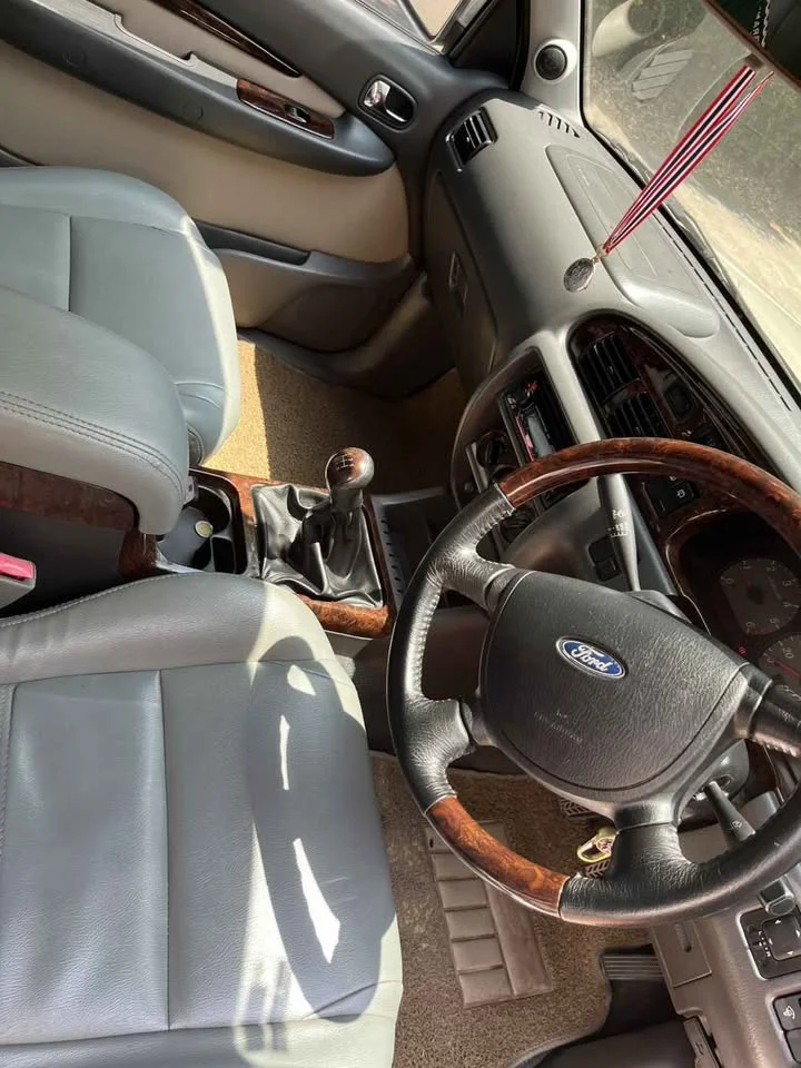 2003 Ford Everest I 3