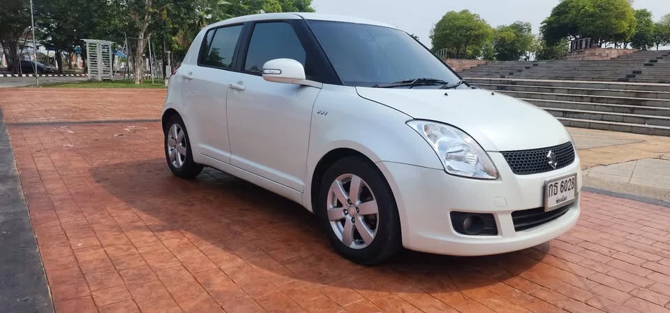 2011 Suzuki Swift I 2