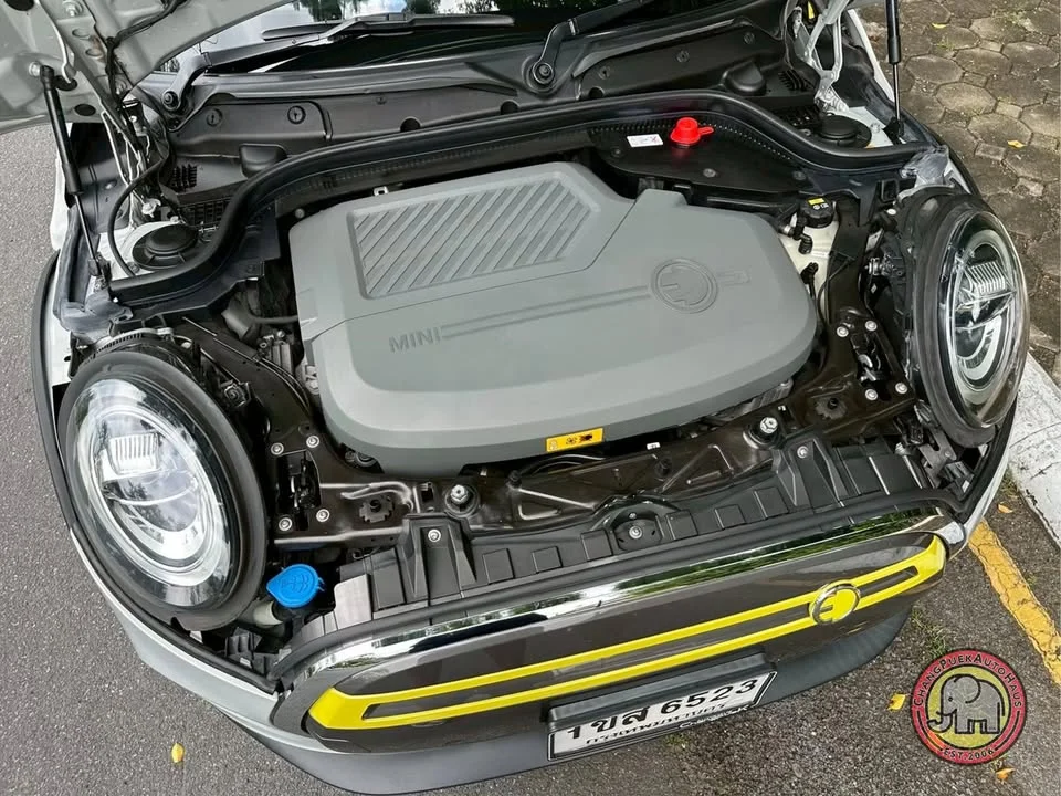 2021 Mini Hatch  III 2