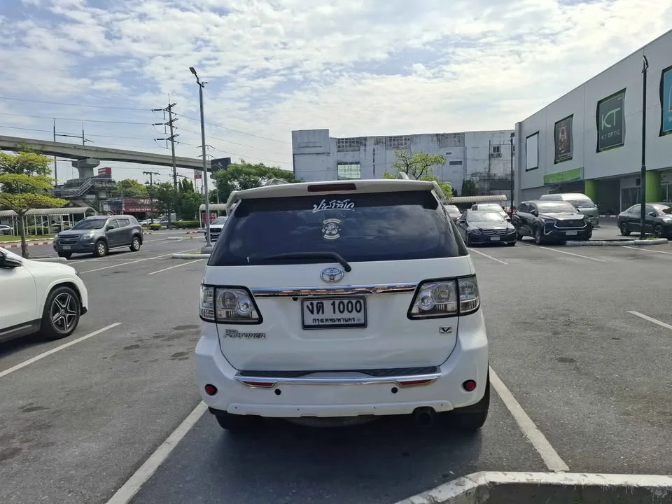 2007 Toyota Fortuner I 3