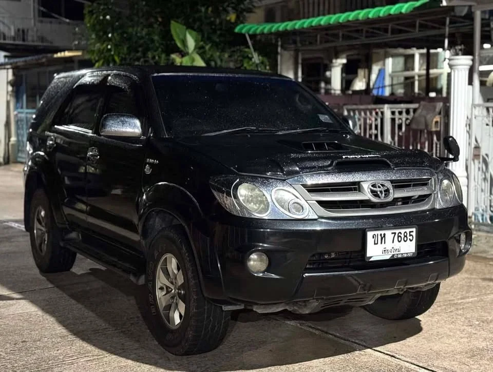 2006 Toyota Fortuner I 3