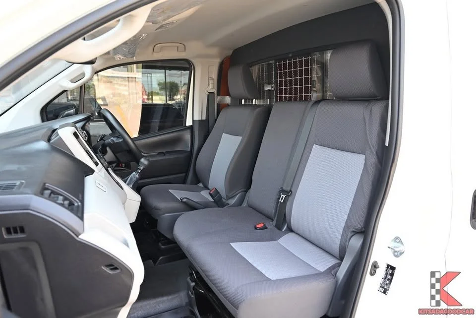 2022 Toyota HiAce VI (H300) 3