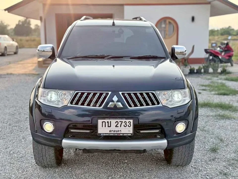 2012 Mitsubishi Pajero Sport II 2