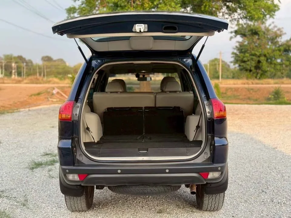 2012 Mitsubishi Pajero Sport II 3