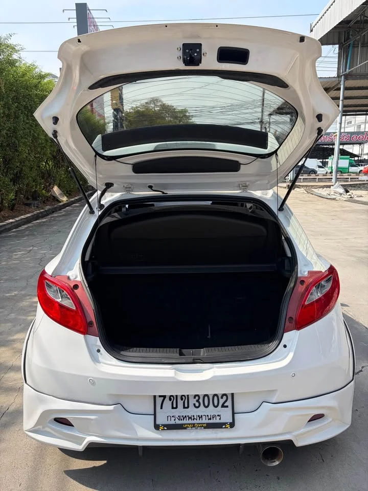 2012 Mazda 2 II 3