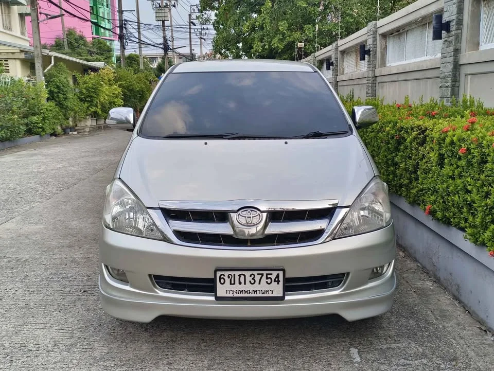2005 Toyota Innova I 3
