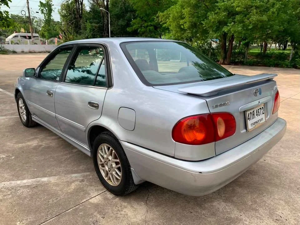 2001 Toyota Corolla Altis VIII (E110) 3
