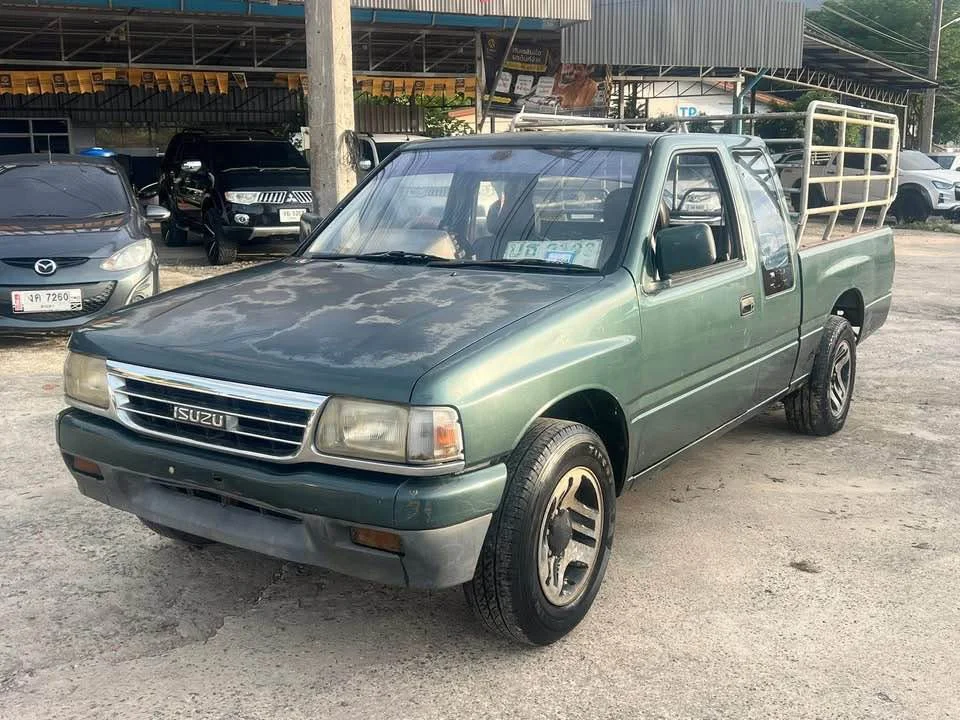 1996 Isuzu TFR III 3