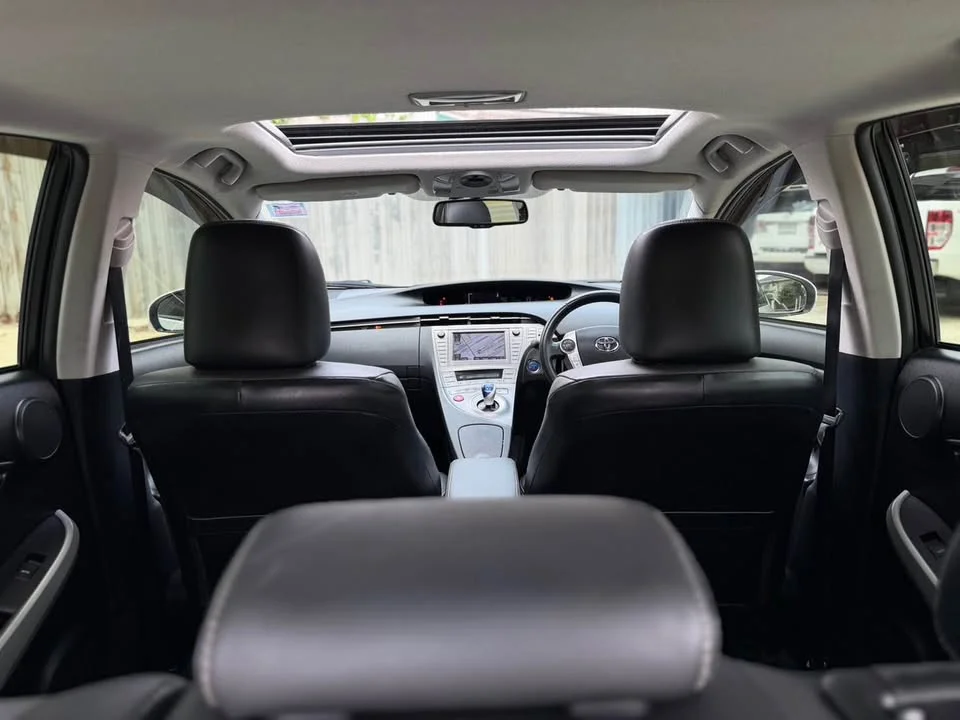 2013 Toyota Prius III 3