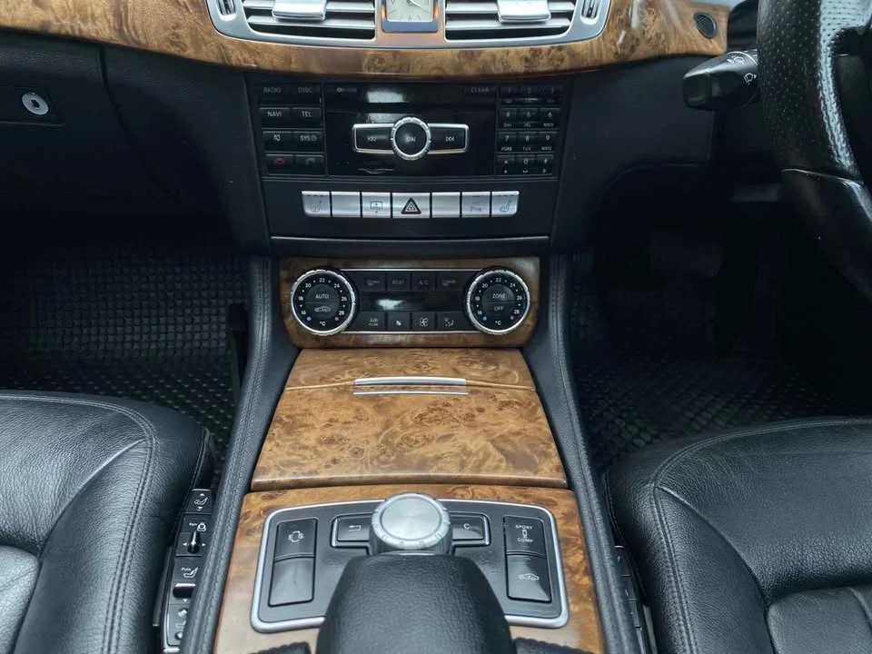 2012 Benz CLS-Class C218 2