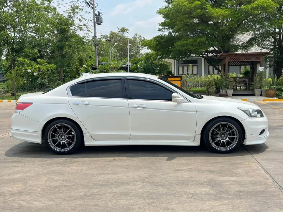 2012 Honda Accord VIII 2