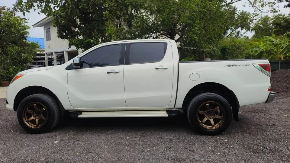 2013 Mazda BT-Series II 3
