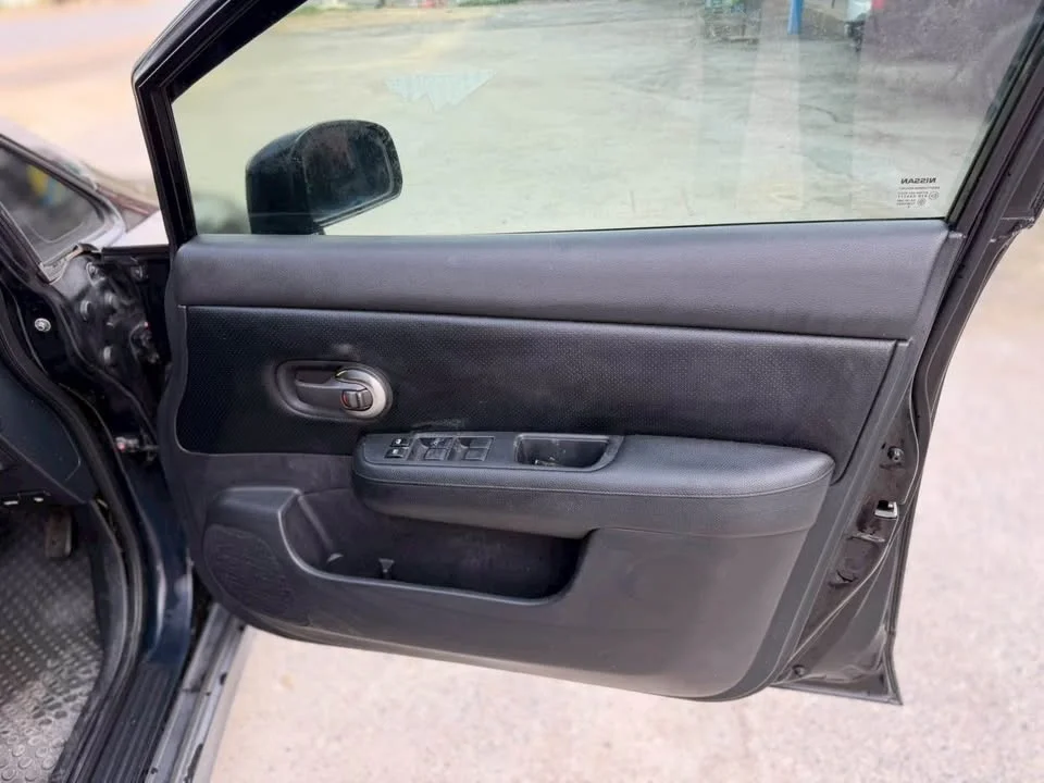 2008 Nissan Tiida I (C11) 3