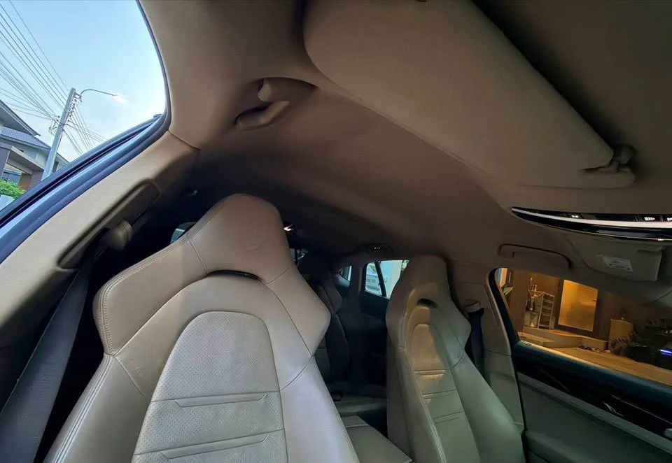 2017 Porsche Panamera II 2