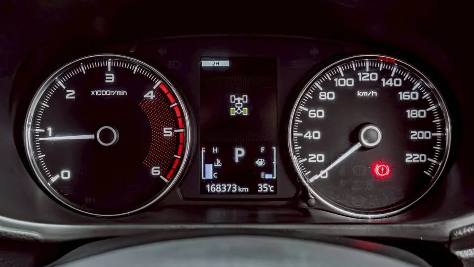 2016 Mitsubishi Pajero Sport III 3