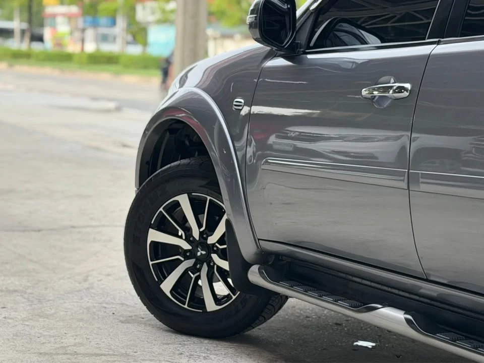 2014 Mitsubishi Pajero Sport II 3